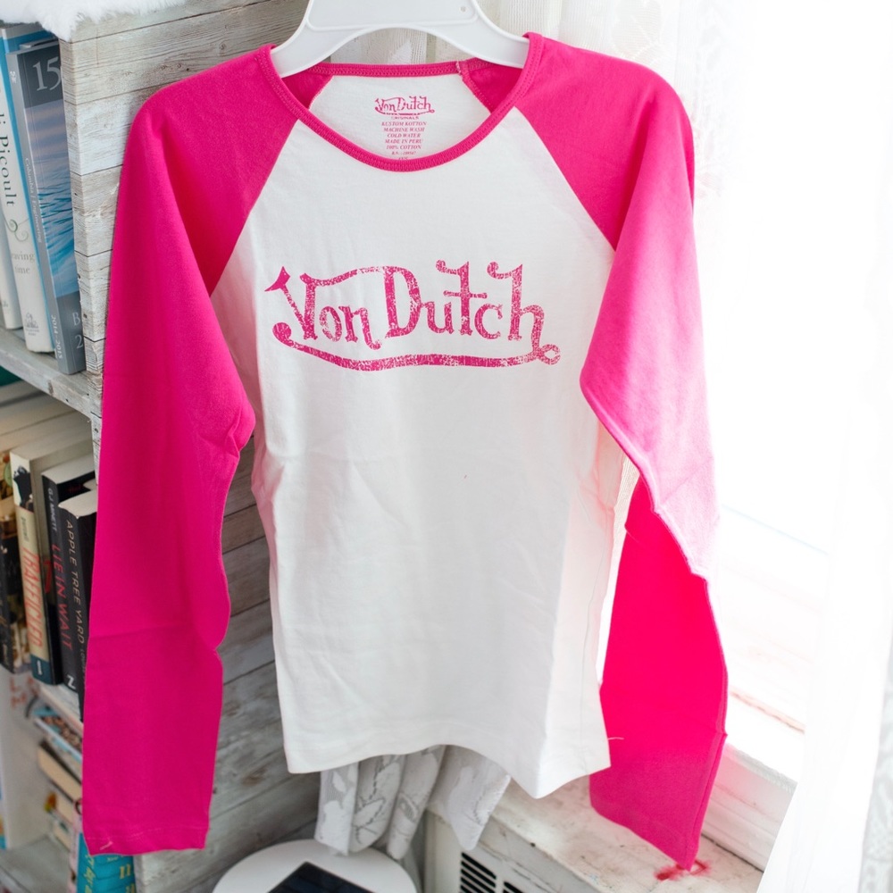 SOLD ON DEPOP Von Dutch long sleeve baseball tee
